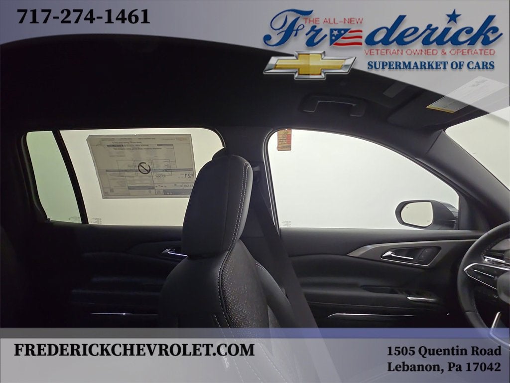 2025 Chevrolet Traverse LT