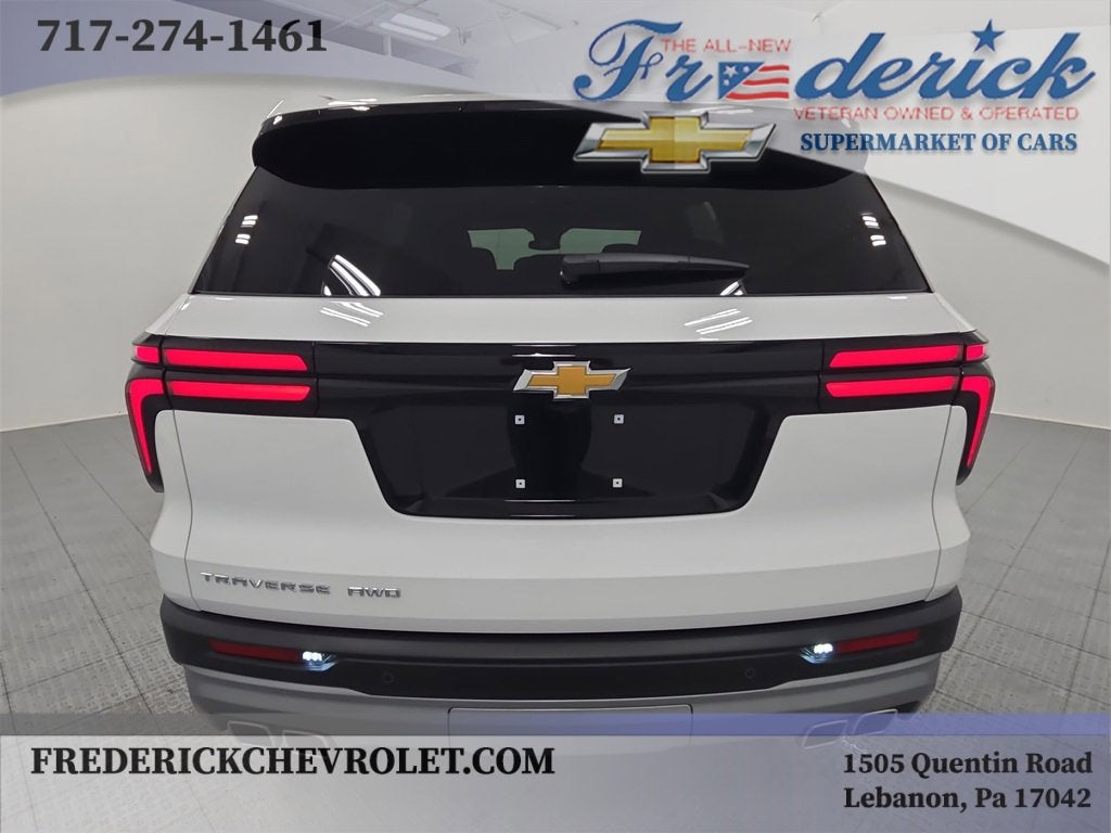 2025 Chevrolet Traverse LT