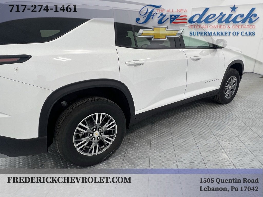 2025 Chevrolet Traverse LT