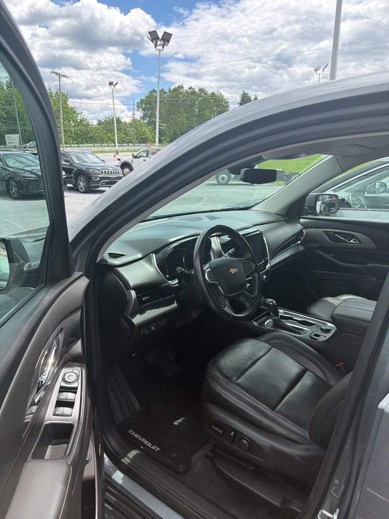 2020 Chevrolet Traverse LT Leather