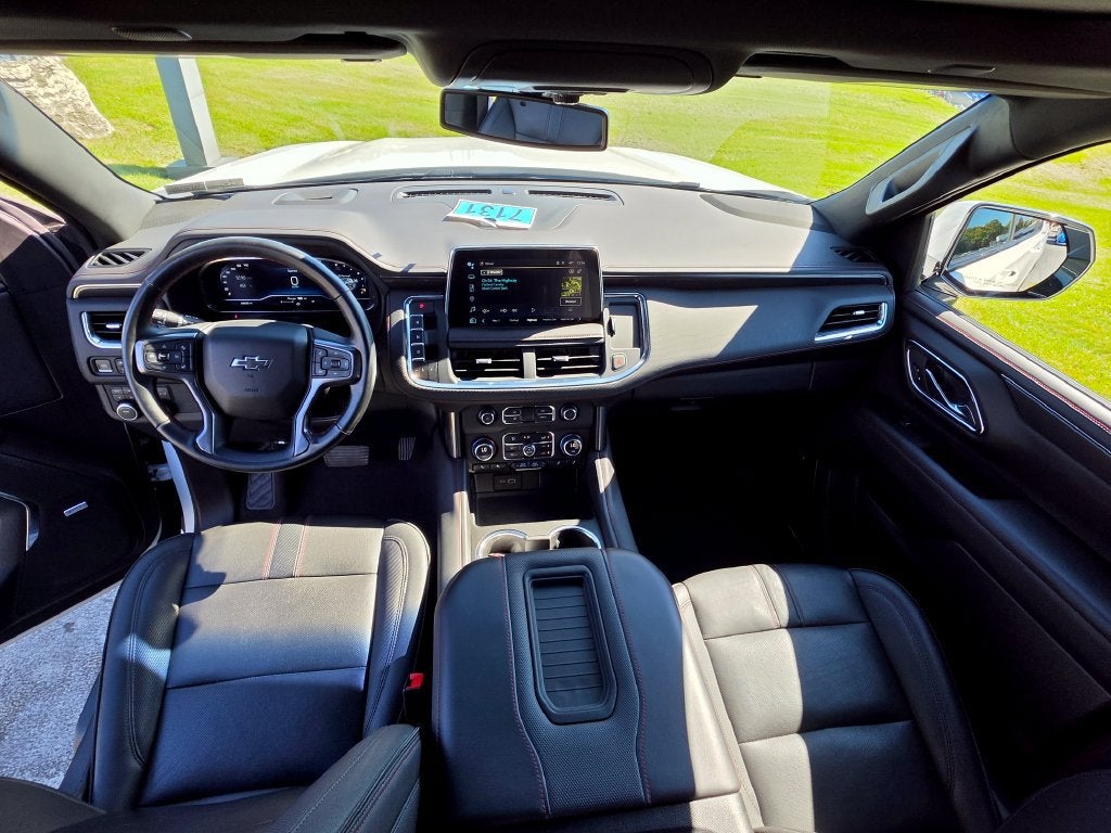 2023 Chevrolet Suburban RST
