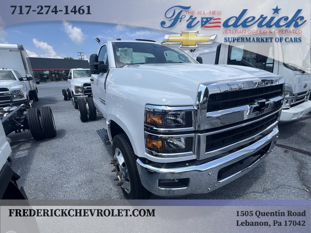 2024 Chevrolet Silverado 5500 HD Work Truck