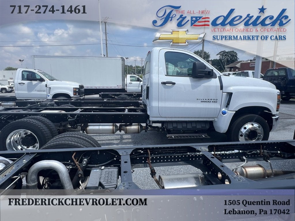 2024 Chevrolet Silverado 5500 HD Work Truck