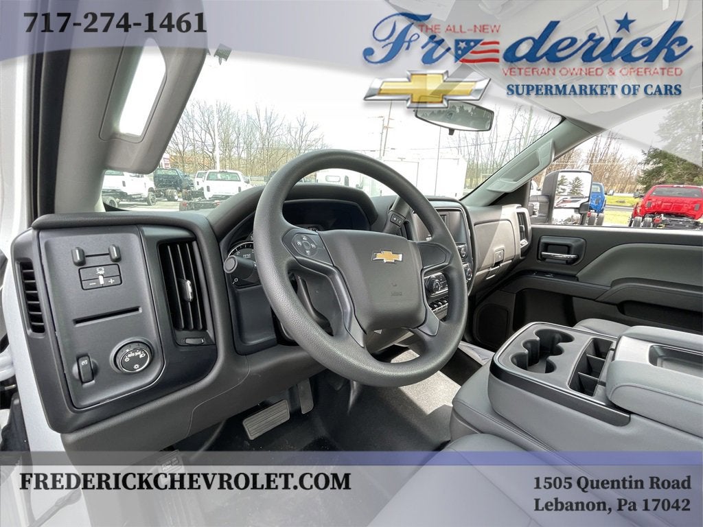 2023 Chevrolet Silverado 5500 HD Work Truck