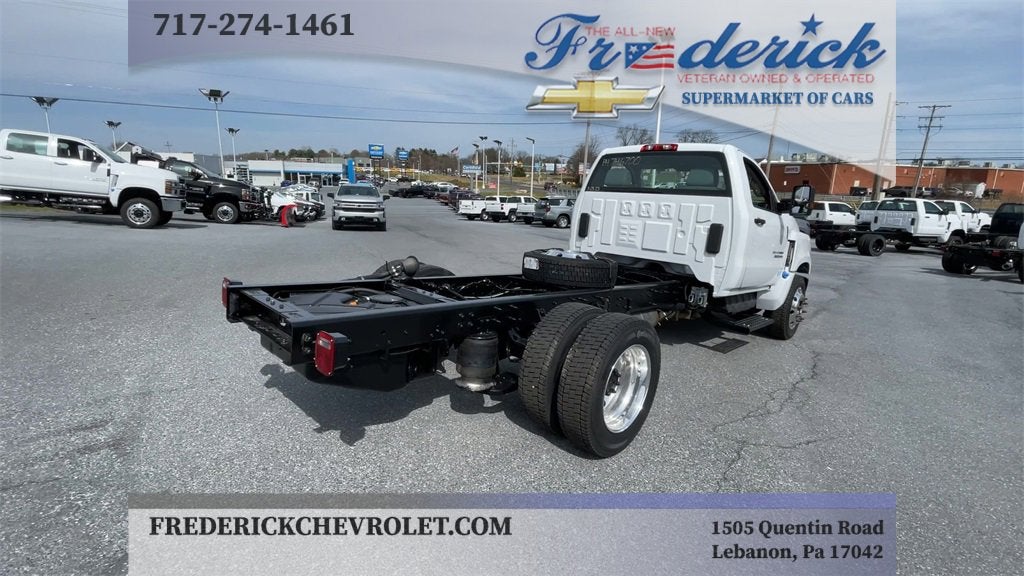 2023 Chevrolet Silverado 5500 HD Work Truck