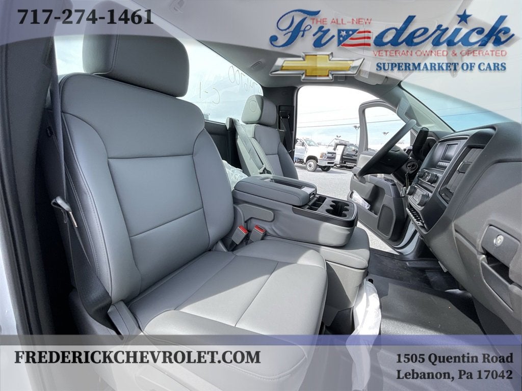 2023 Chevrolet Silverado 5500 HD Work Truck