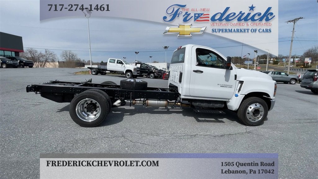 2023 Chevrolet Silverado 5500 HD Work Truck