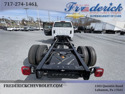 2023 Chevrolet Silverado 5500 HD Work Truck