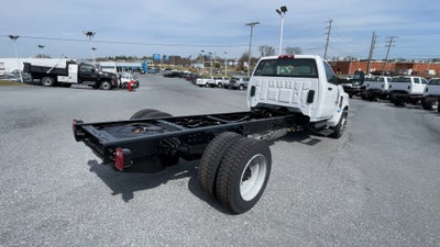2023 Chevrolet Silverado 5500 HD Work Truck