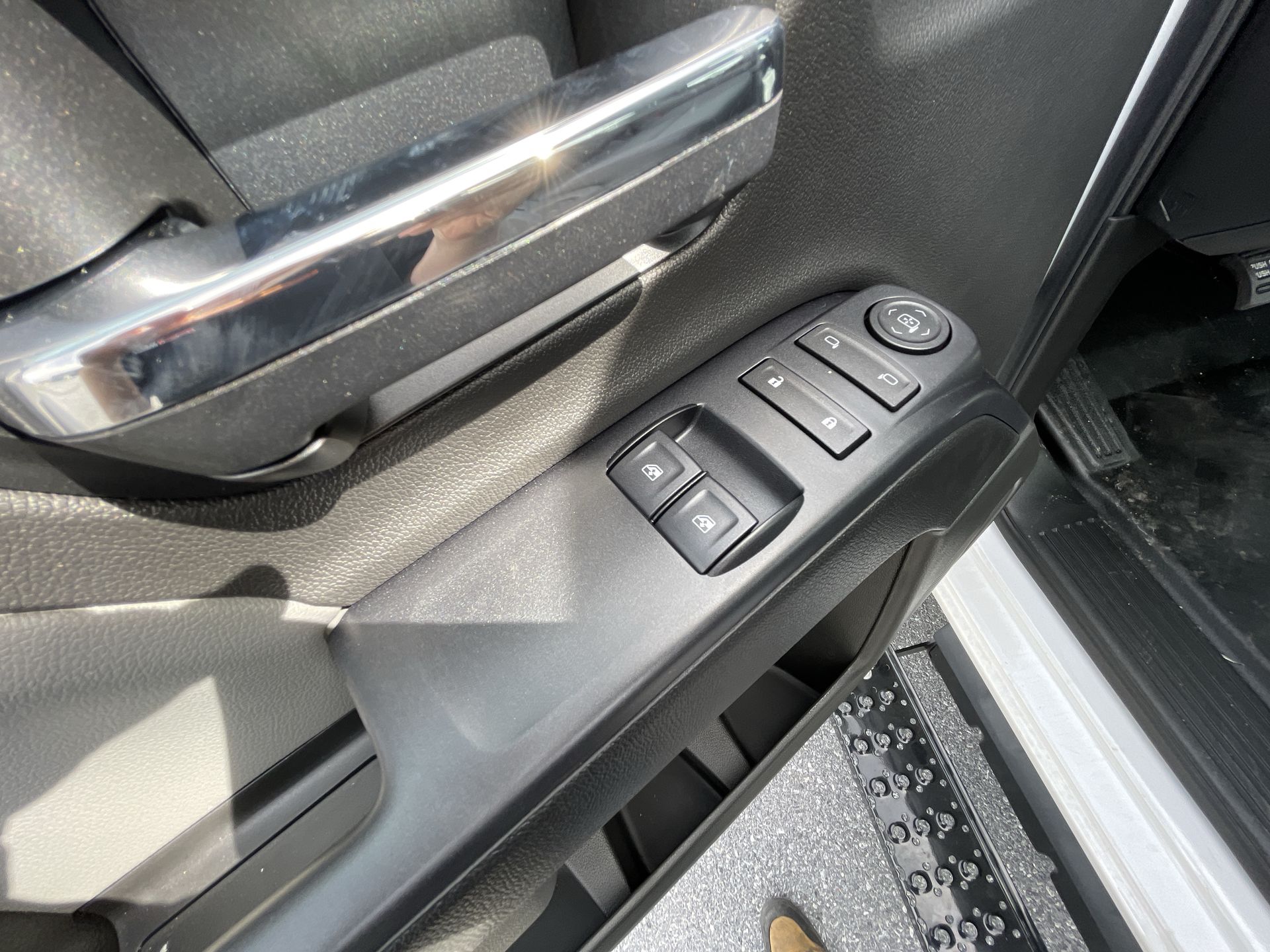 2023 Chevrolet Silverado 5500 HD Work Truck