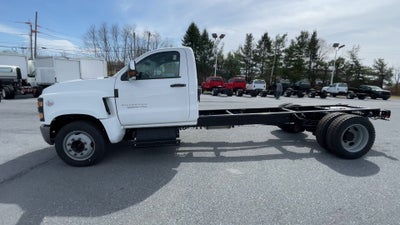 2023 Chevrolet Silverado 5500 HD Work Truck