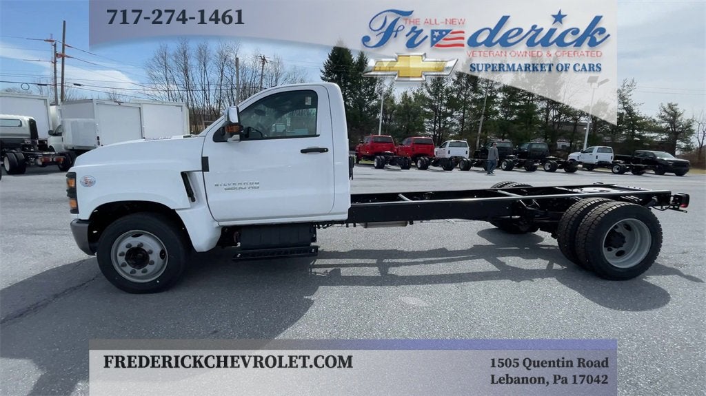 2023 Chevrolet Silverado 5500 HD Work Truck