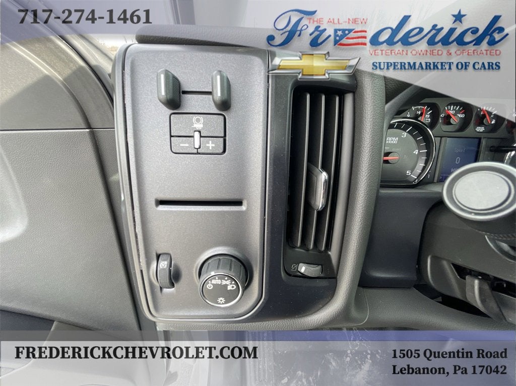 2023 Chevrolet Silverado 5500 HD Work Truck