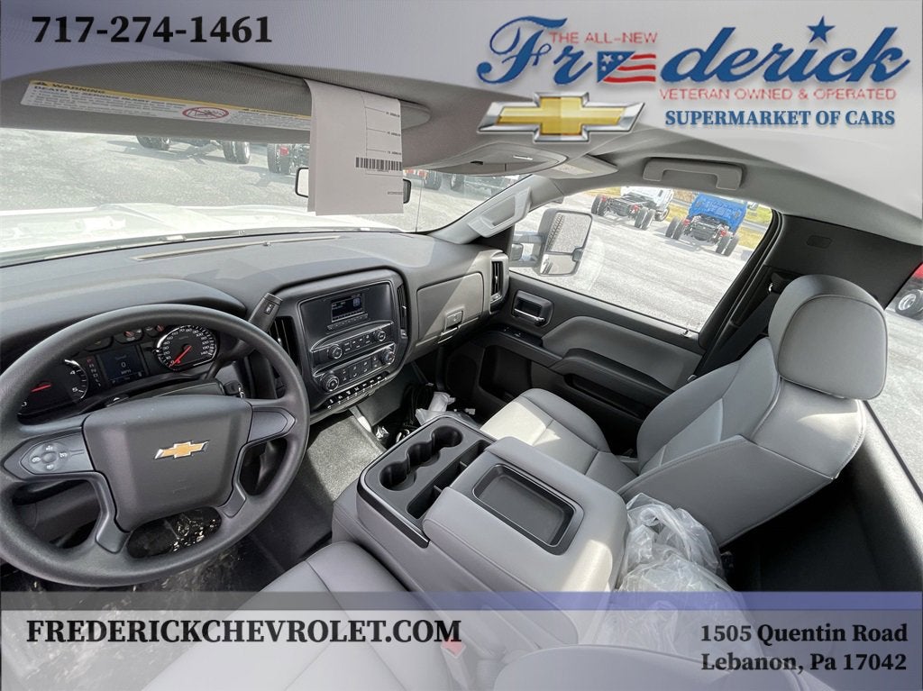 2023 Chevrolet Silverado 5500 HD Work Truck