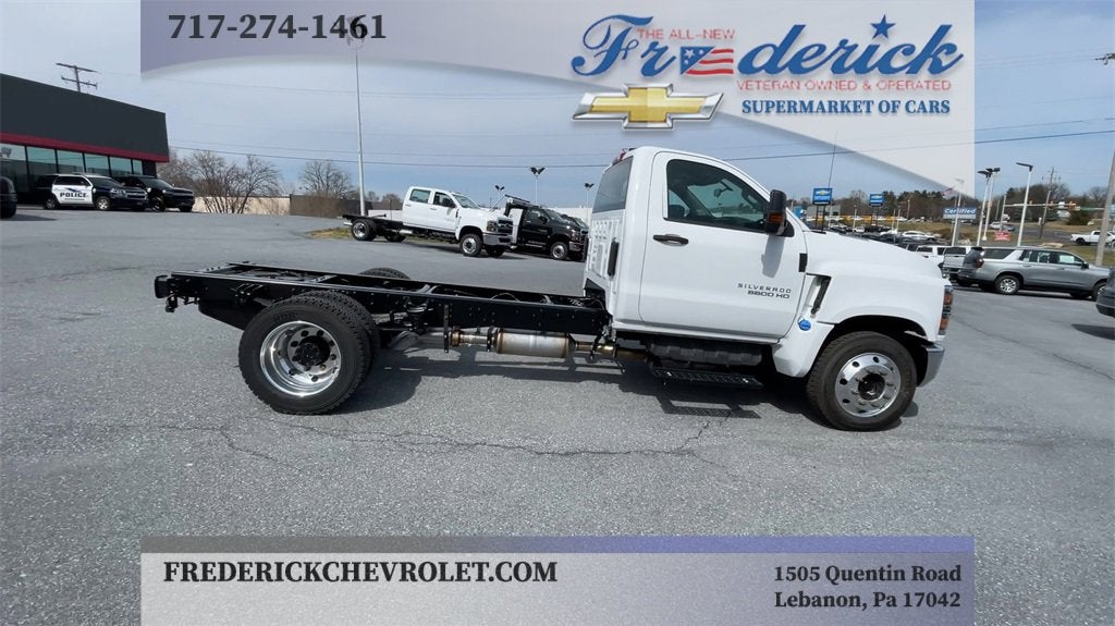 2023 Chevrolet Silverado 5500 HD Work Truck