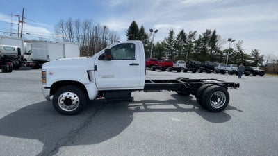 2023 Chevrolet Silverado 5500 HD Work Truck