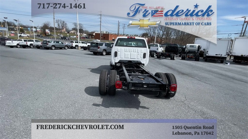 2023 Chevrolet Silverado 5500 HD Work Truck