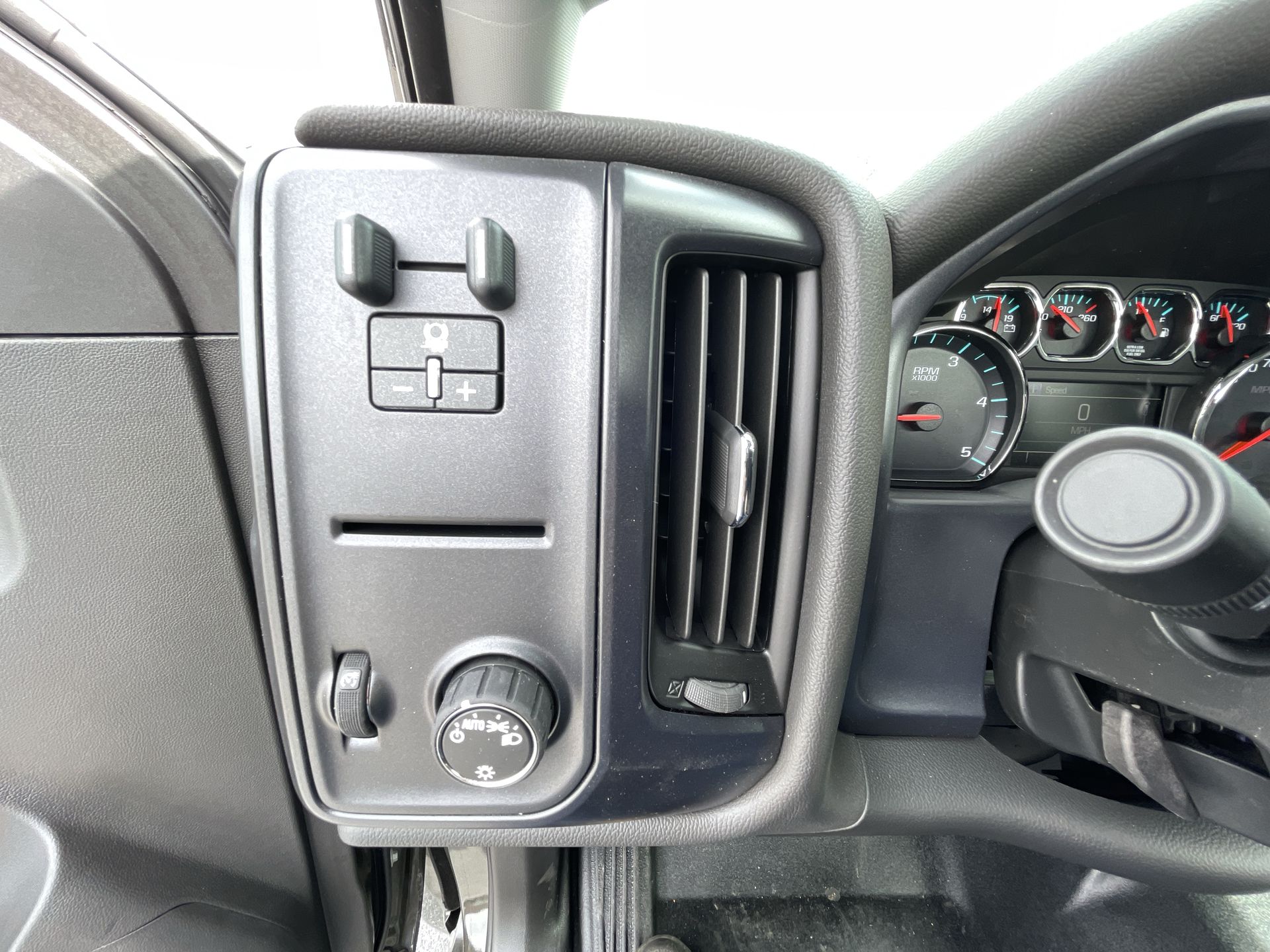 2024 Chevrolet Silverado 5500 HD Work Truck