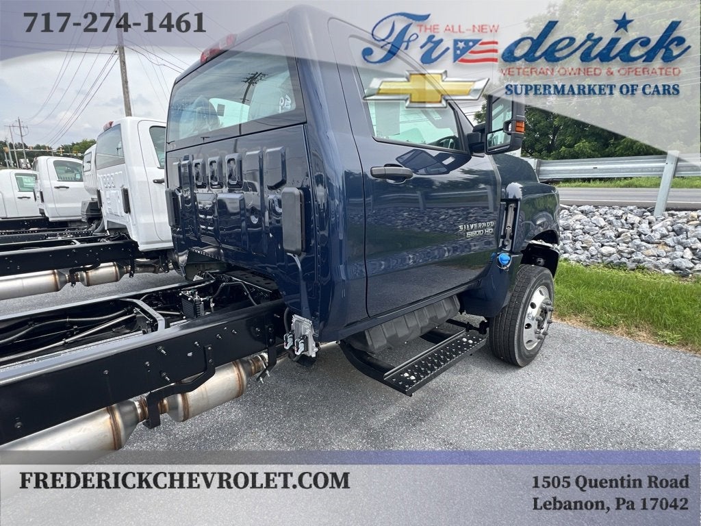 2024 Chevrolet Silverado 5500 HD LT