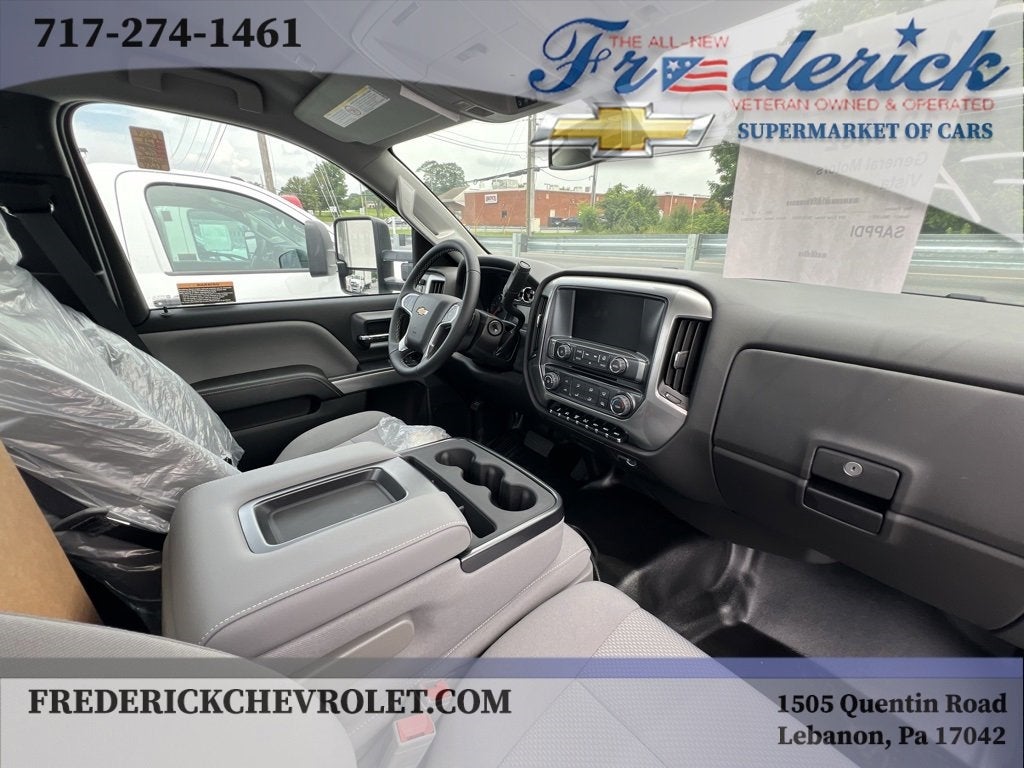 2024 Chevrolet Silverado 5500 HD LT