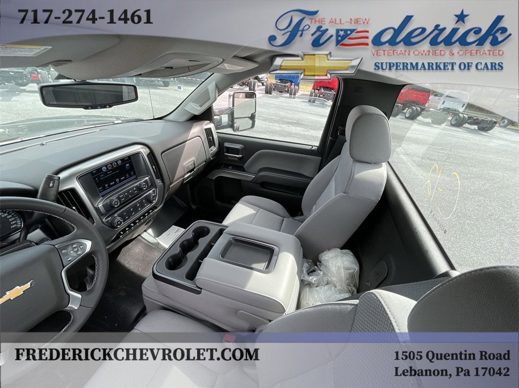 2024 Chevrolet Silverado 5500 HD LT