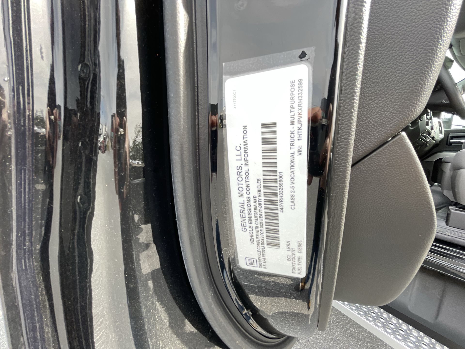 2024 Chevrolet Silverado 5500 HD LT