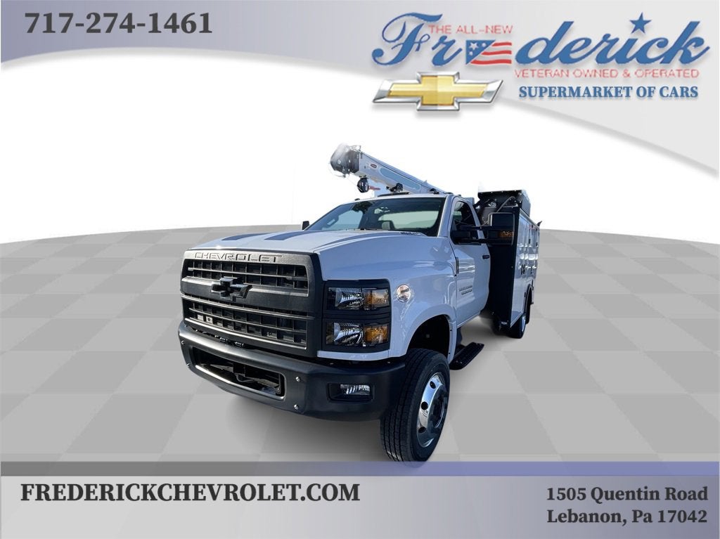 2023 Chevrolet Silverado 6500 HD Work Truck