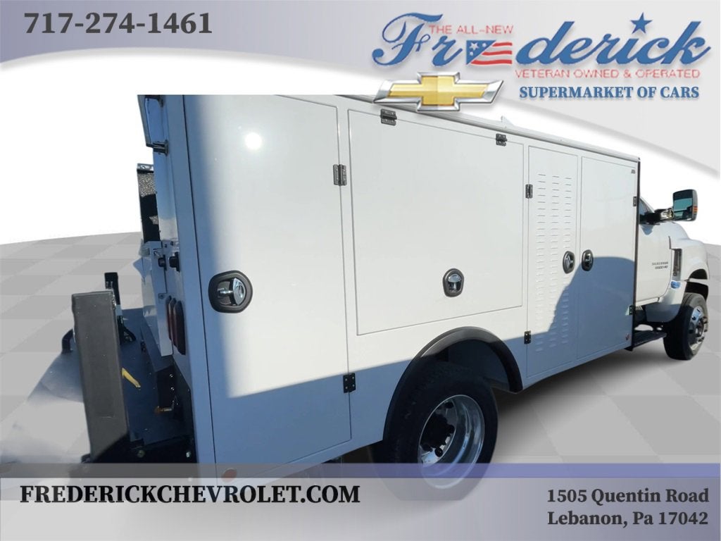 2023 Chevrolet Silverado 6500 HD Work Truck