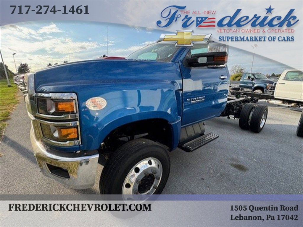 2023 Chevrolet Silverado 6500 HD Work Truck