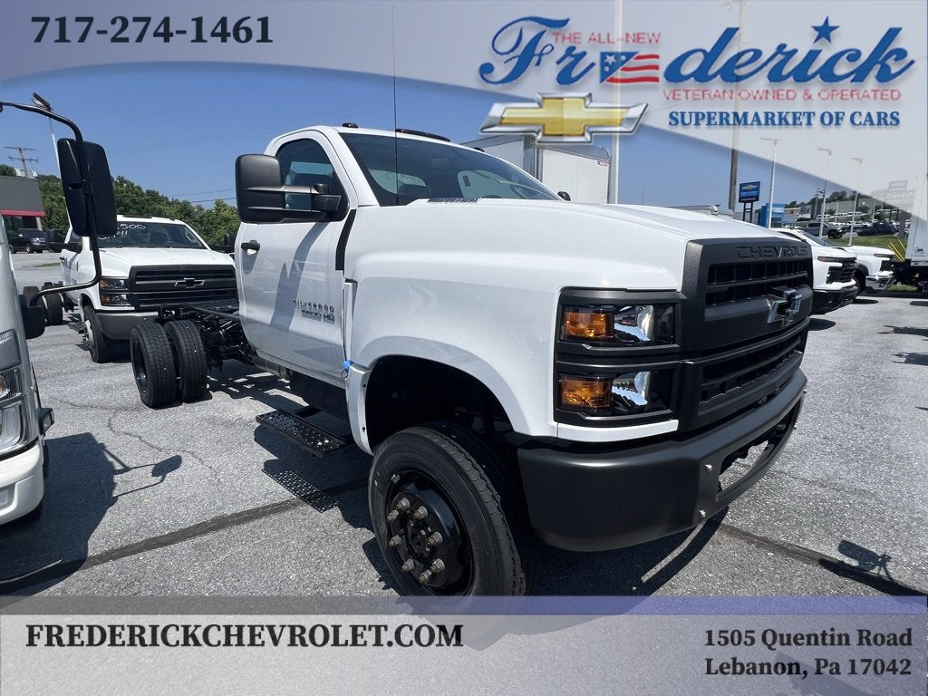 2024 Chevrolet Silverado 6500 HD Work Truck