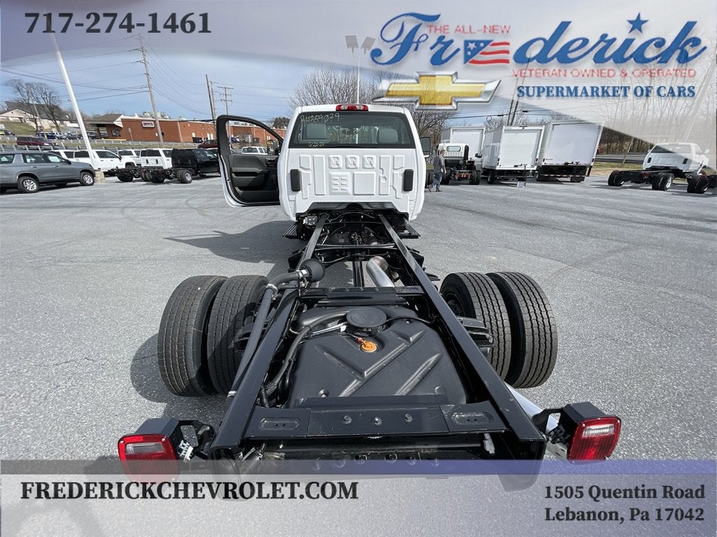 2024 Chevrolet Silverado 6500 HD Work Truck