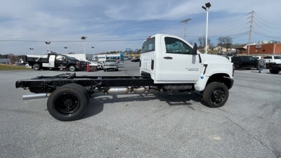 2024 Chevrolet Silverado 6500 HD Work Truck