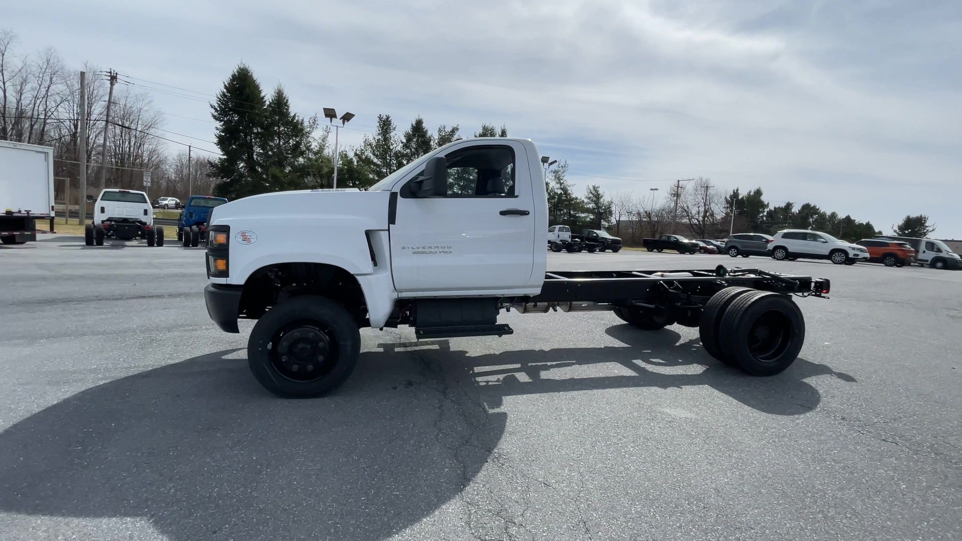 2024 Chevrolet Silverado 6500 HD Work Truck