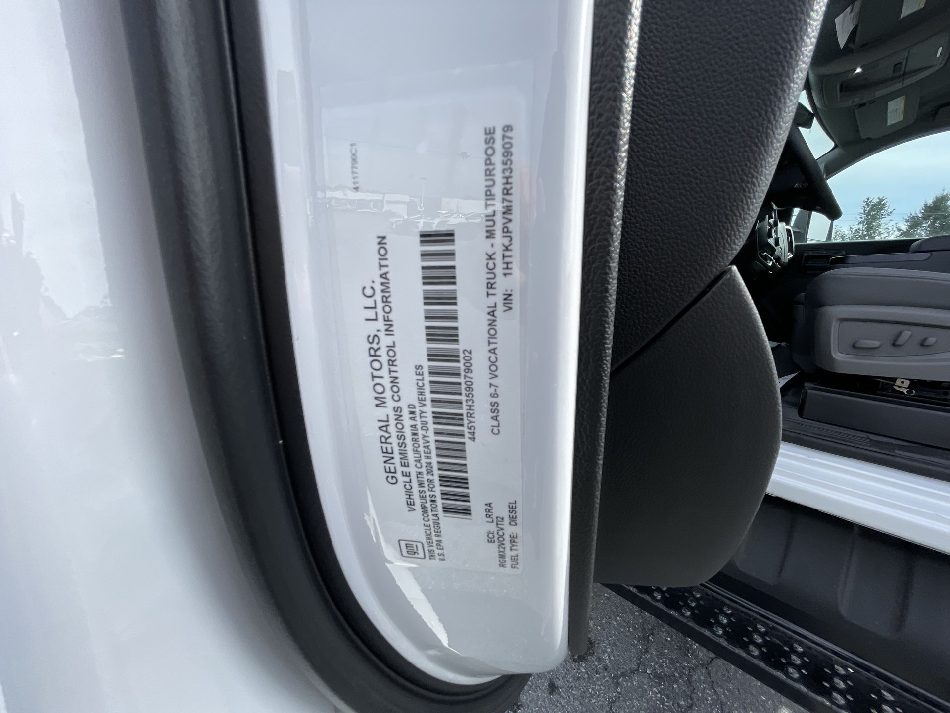 2024 Chevrolet Silverado 6500 HD Work Truck