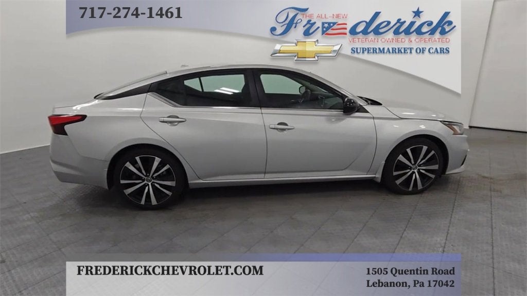 2022 Nissan Altima SR FWD