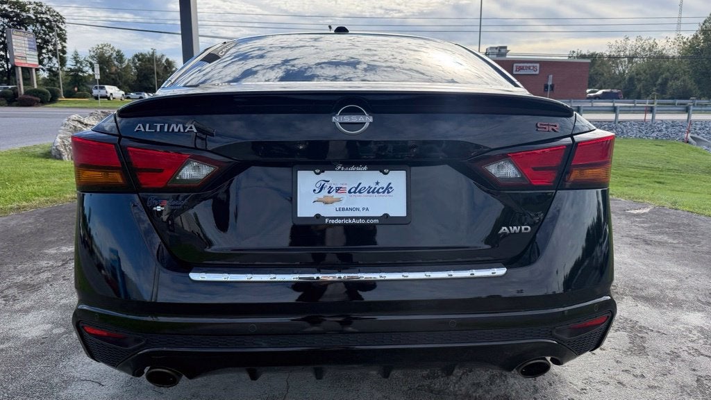 2023 Nissan Altima SR - Photo 6