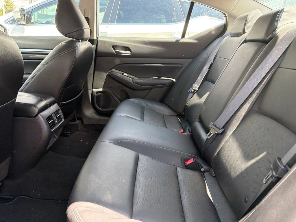 2024 Nissan Altima SL FWD
