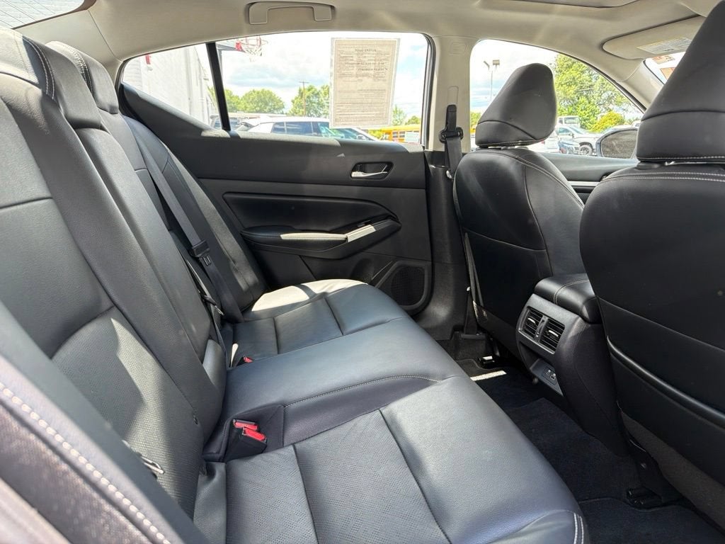 2024 Nissan Altima SL FWD
