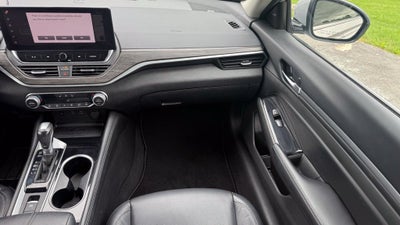 2024 Nissan Altima SL FWD