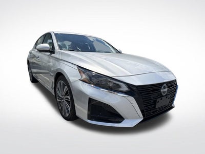 2024 Nissan Altima SL FWD