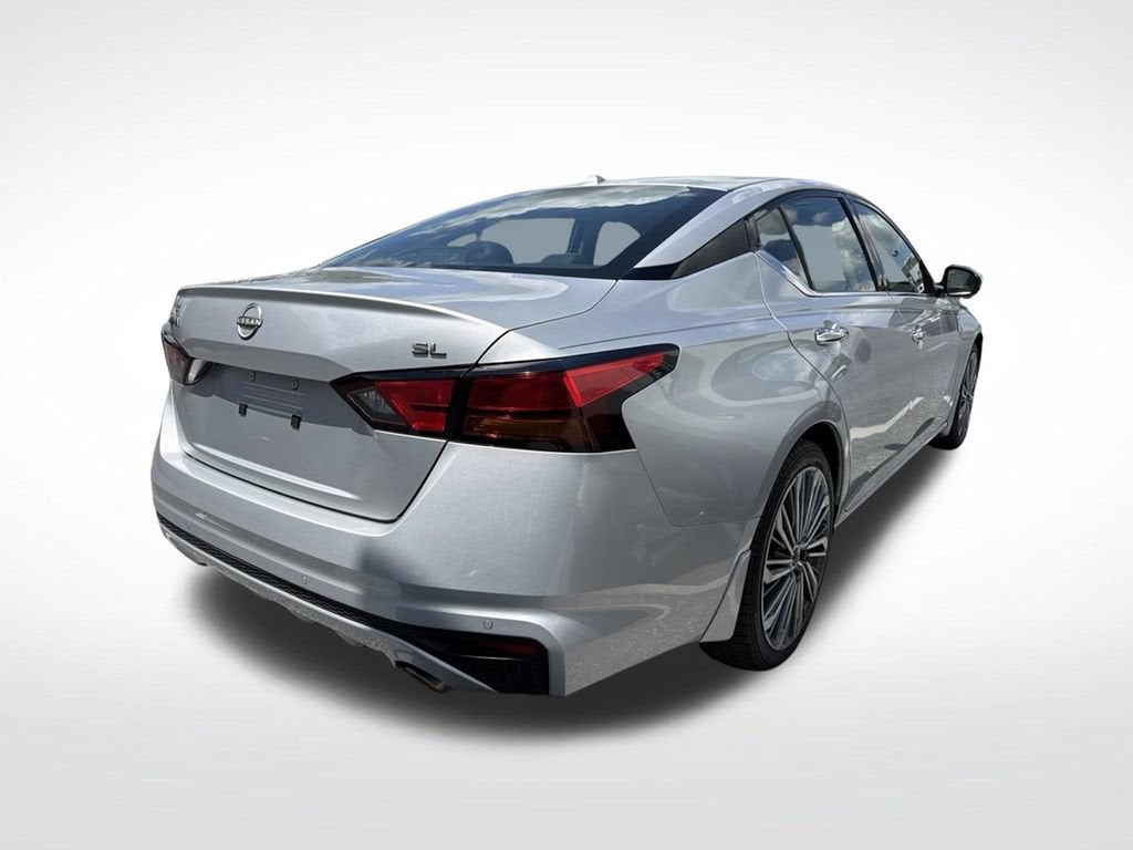 2024 Nissan Altima SL FWD