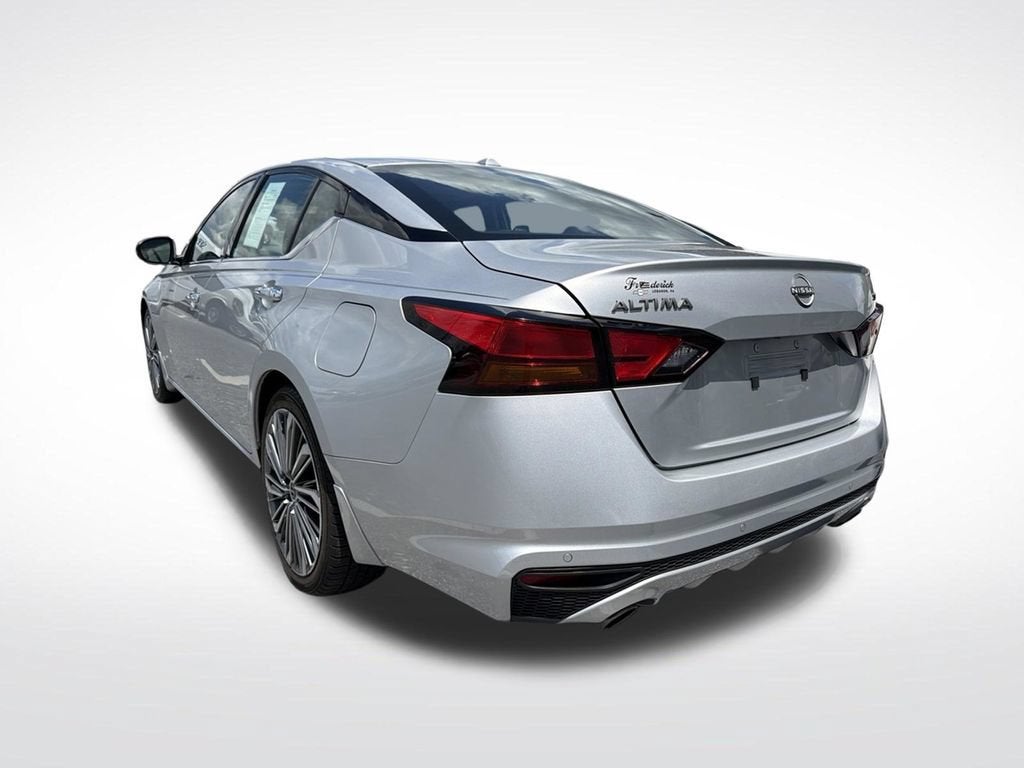 2024 Nissan Altima SL FWD
