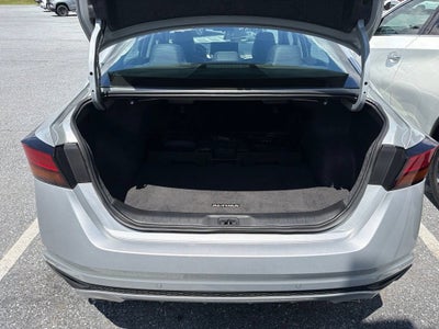2024 Nissan Altima SL FWD