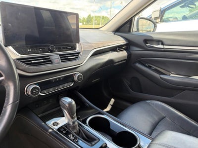 2024 Nissan Altima SL FWD