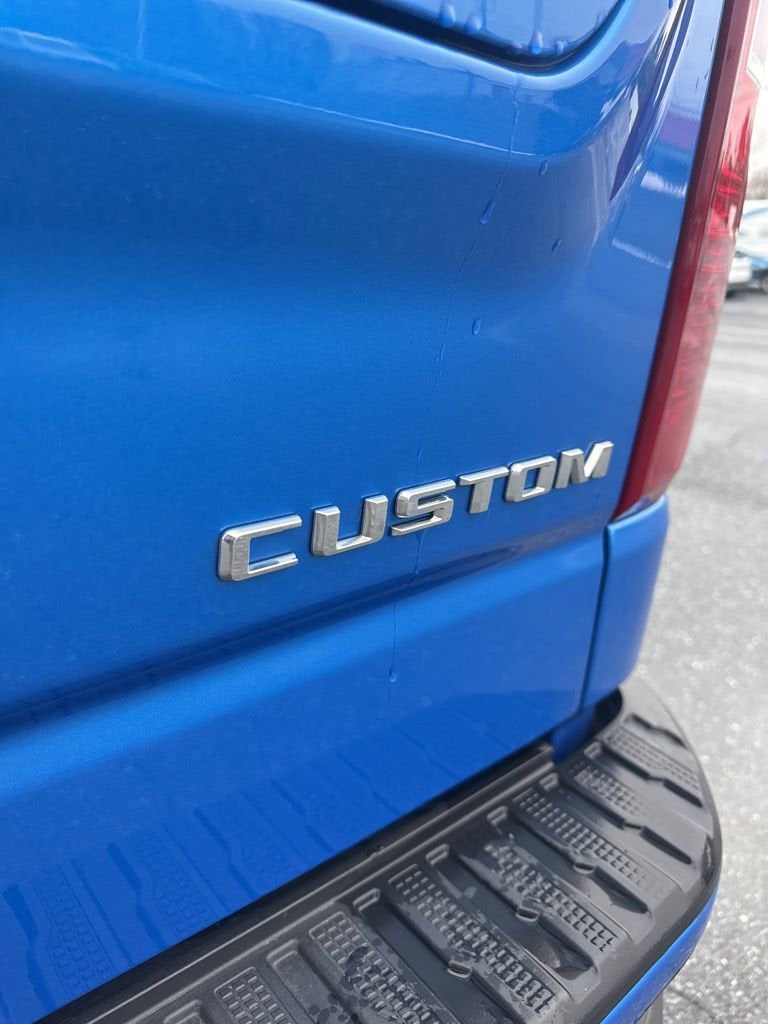 2025 Chevrolet Silverado 1500 Custom