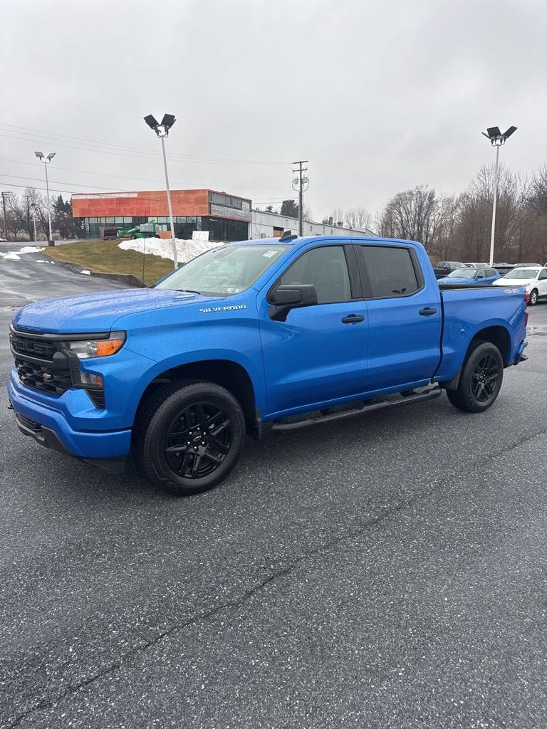 2025 Chevrolet Silverado 1500 Custom