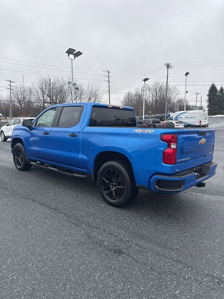 2025 Chevrolet Silverado 1500 Custom