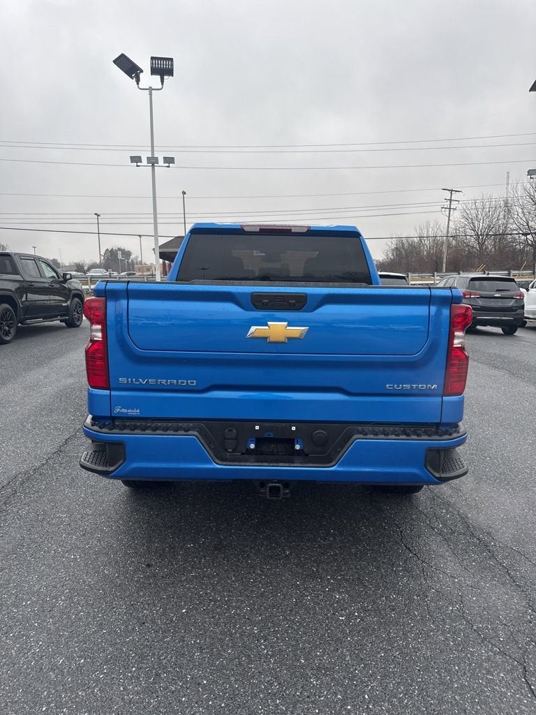 2025 Chevrolet Silverado 1500 Custom