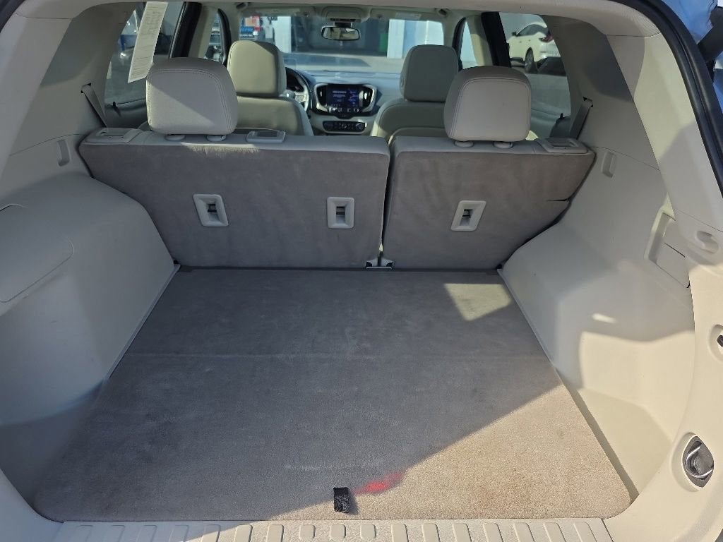 2023 GMC Terrain Denali