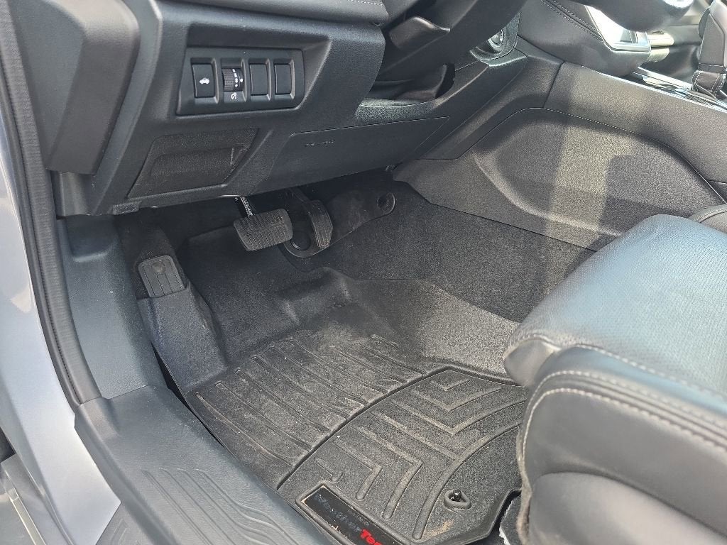 2022 Subaru Legacy Limited XT